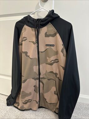 Burton Camo Full-Zip Hoodie in Tan and Black